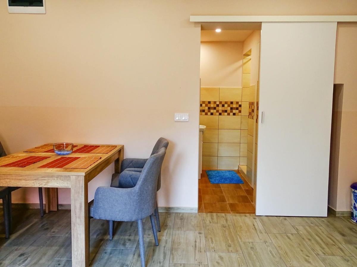 Eddy Apartman Eger Exterior photo