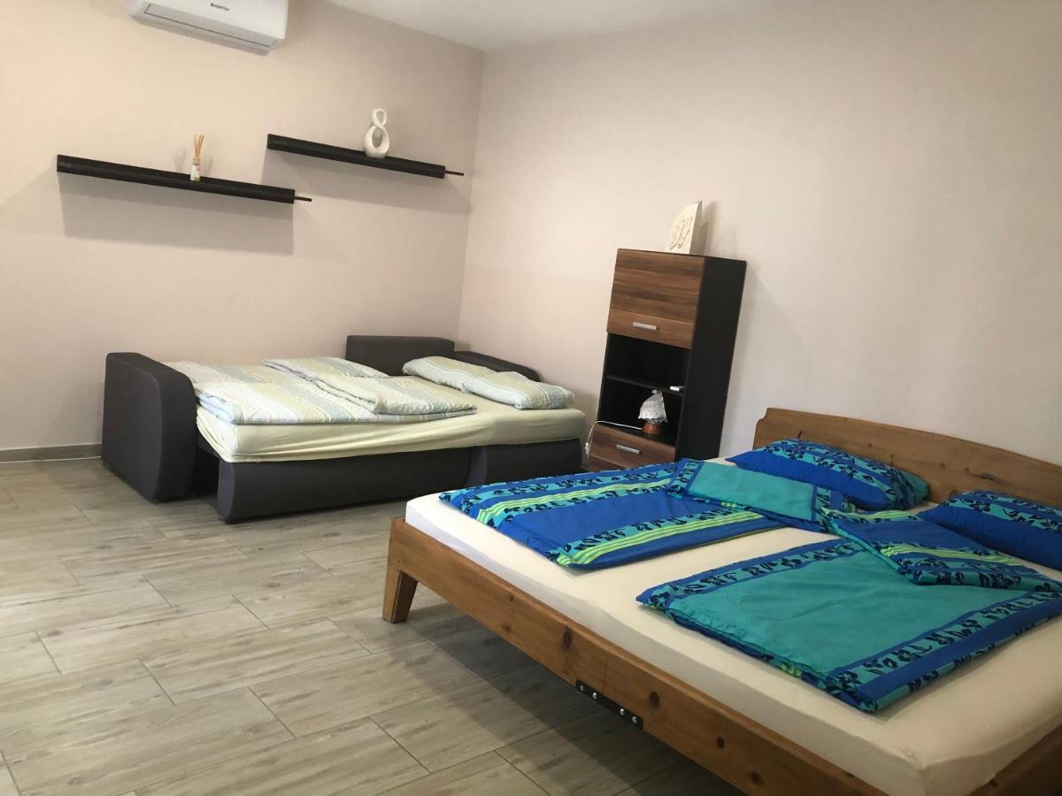 Eddy Apartman Eger Exterior photo