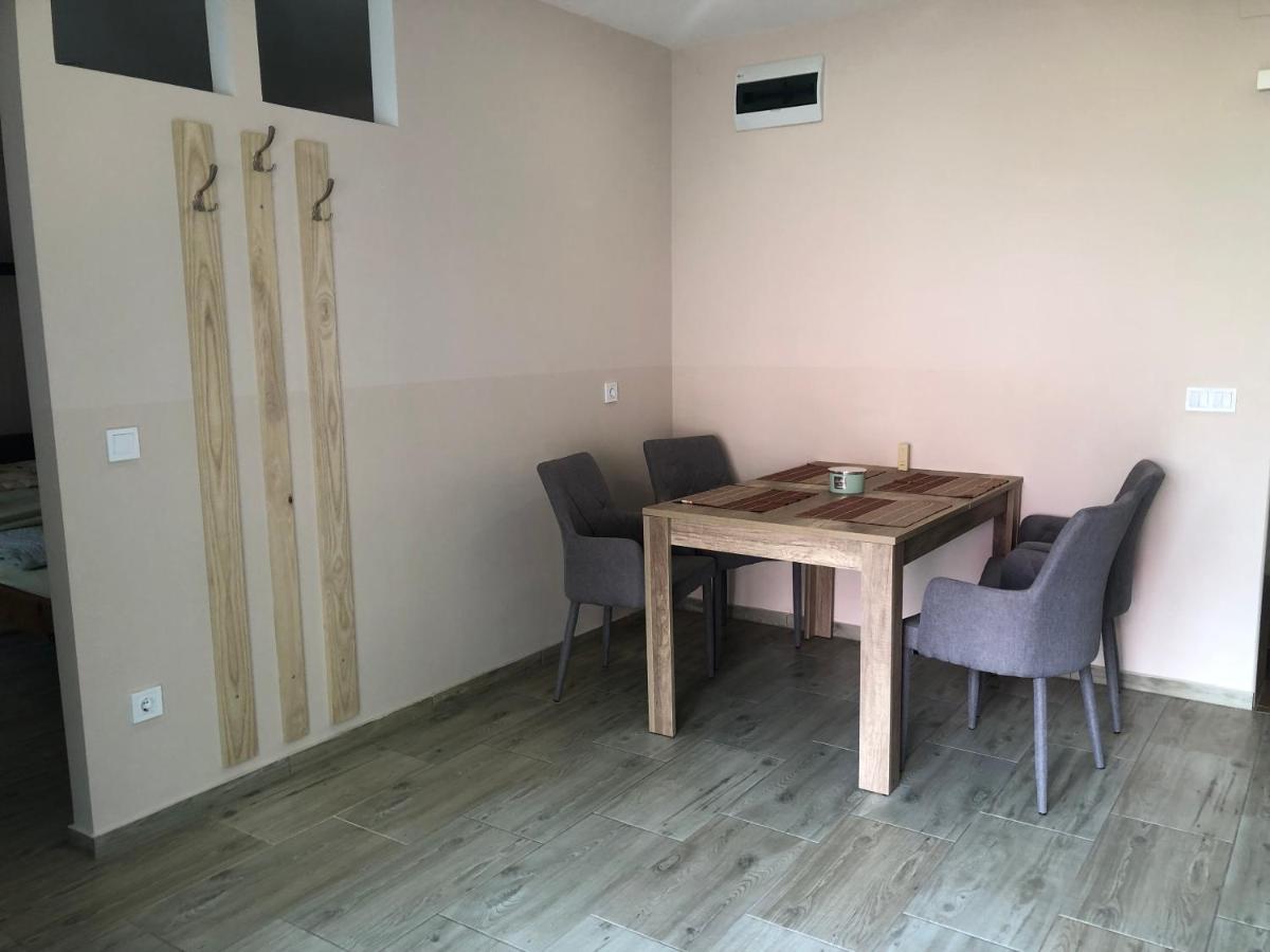 Eddy Apartman Eger Exterior photo